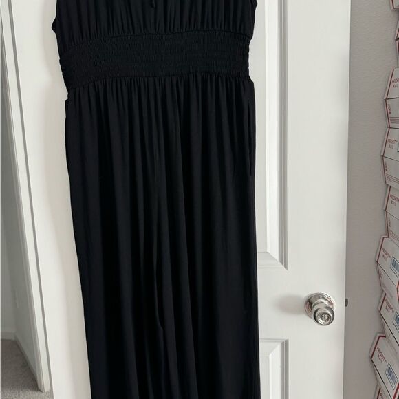 Black Sleeveless Jumpsuit - Picture 5 of 5